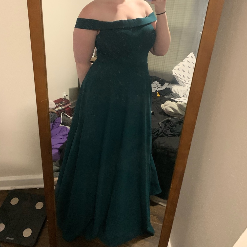 Green Dress with POCKETS
